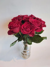 Last inn bildet i Galleri-visningsprogrammet, Rosebukett av våre kvalitetsroser
